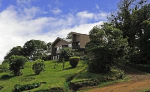 Poas Volcano Lodge,Ciudad Cariari>>Alajuela,3.5 star