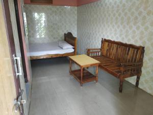 Meera Lodge,Kollidam>>Chidambaram,1 star
