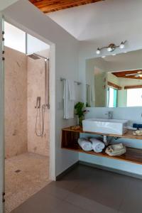 el castillo adults only