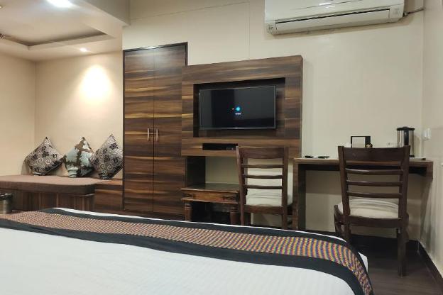 hotel rang mahal near jaipur international airport