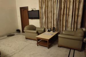 hotel rang mahal near jaipur international airport