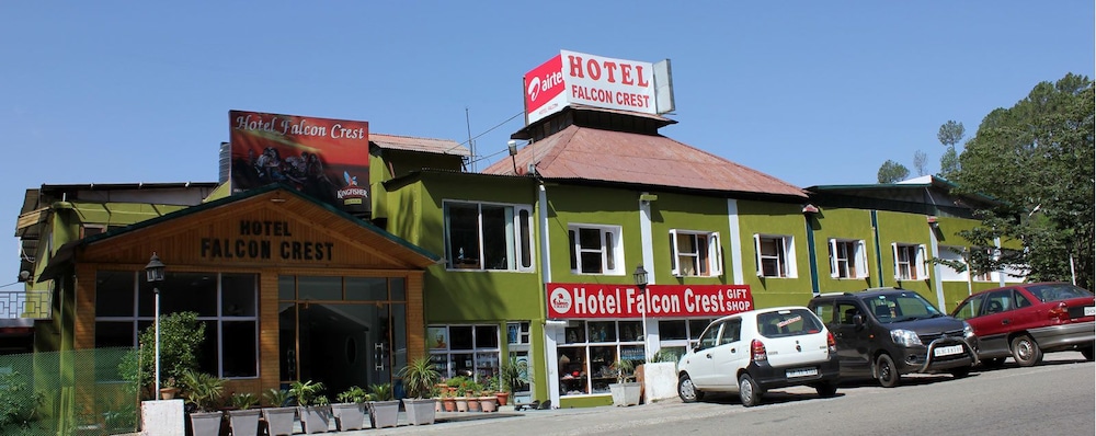 hotel falcon crest