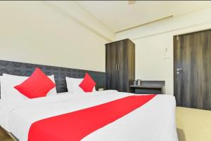 hotel sharada international