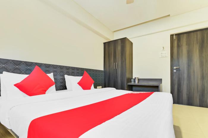 hotel sharada international