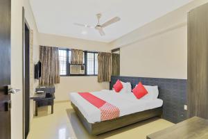 hotel sharada international