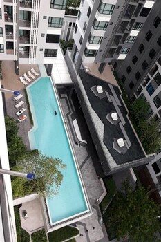 the base central pattaya by arawat