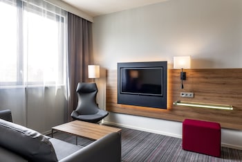 moxy paris charles de gaulle airport