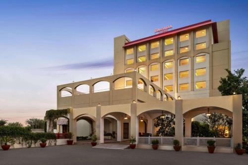 ramada by wyndham jaipur jaisinghpura