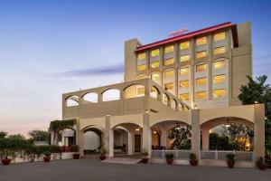 ramada by wyndham jaipur jaisinghpura