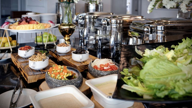 staybridge suites bangkok thonglor an ihg hotel