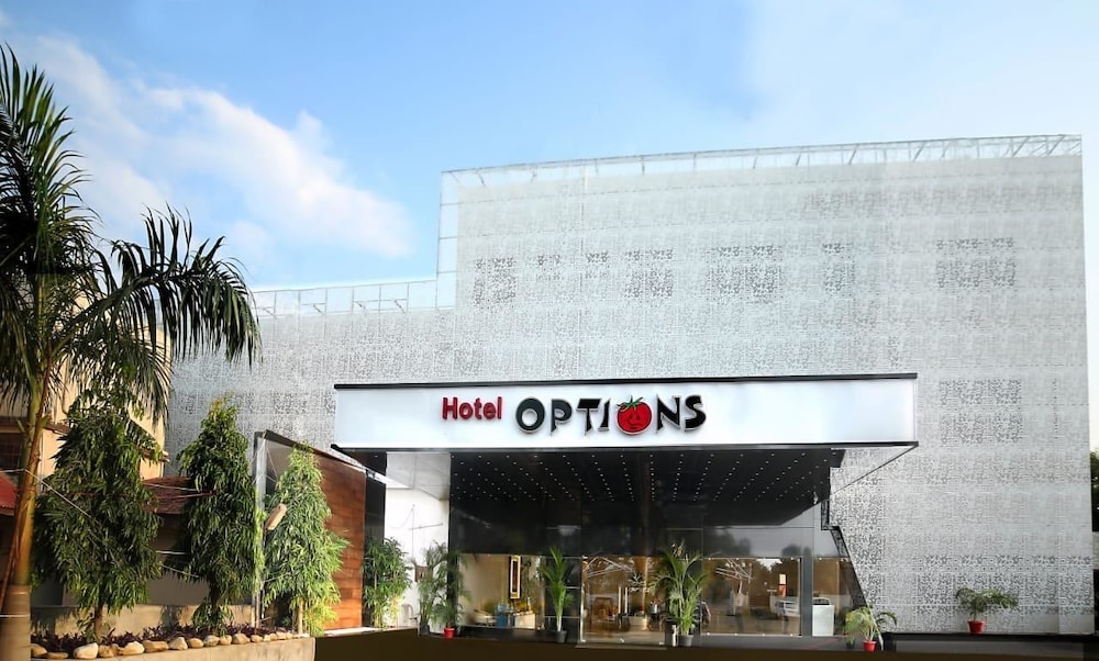 hotel options lawns