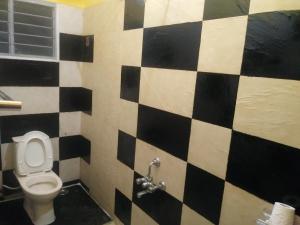royale achaya