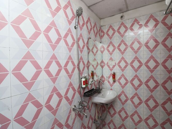 itsy hotels buddha inn