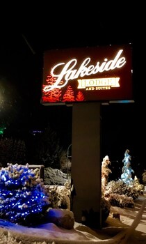 Lakeside Lodge And Suites,Wenatchee - Lake Chelan>>Chelan,3 star