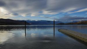 lakeside lodge and suites