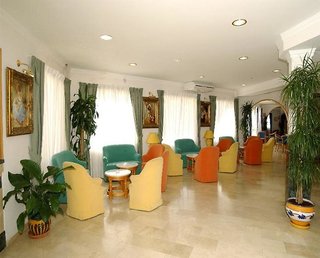 hotel moon dreams fuengirola