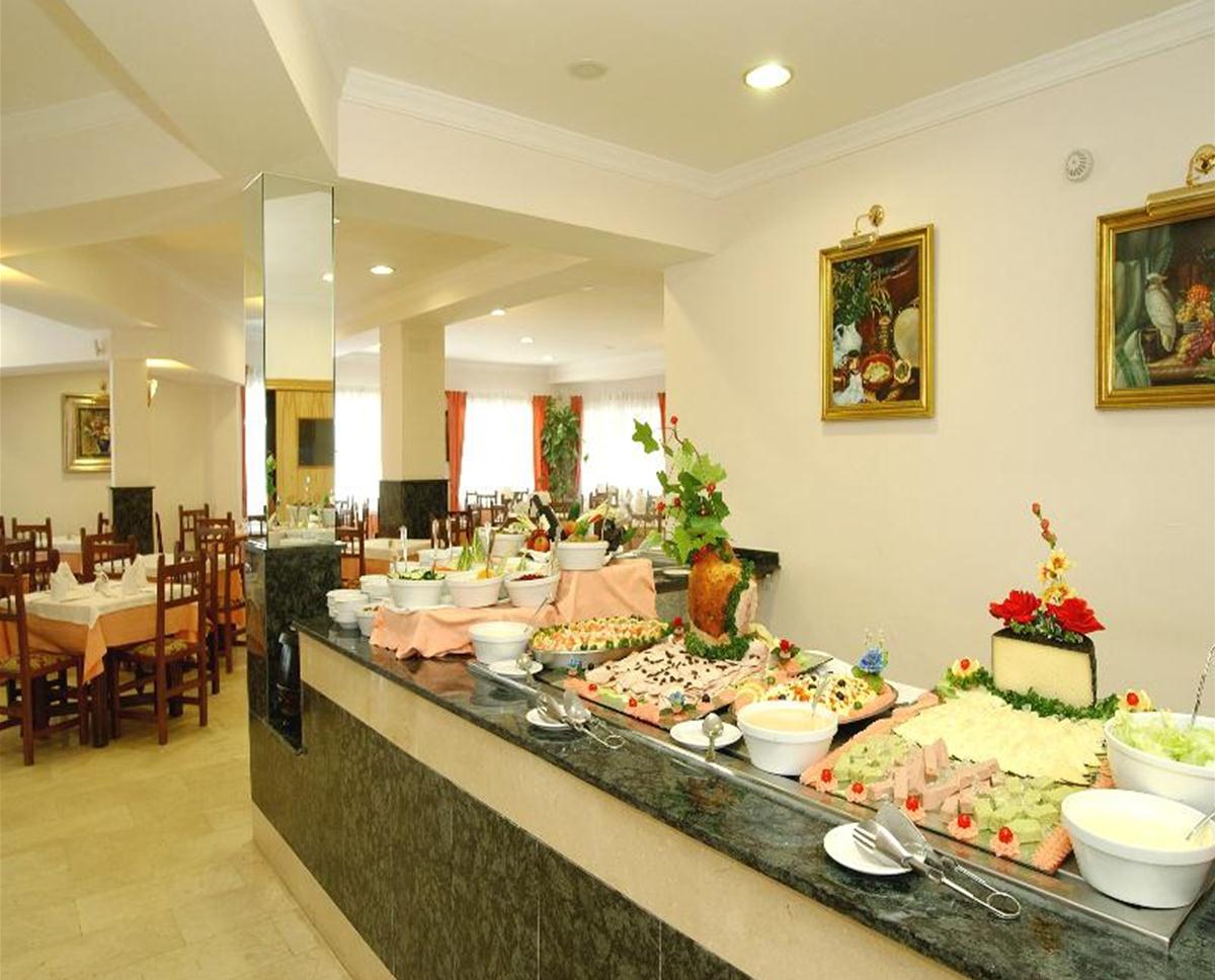 hotel moon dreams fuengirola