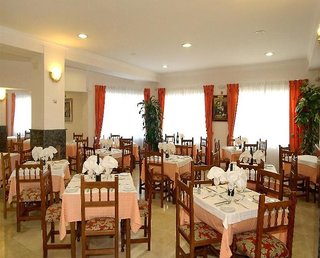 hotel moon dreams fuengirola