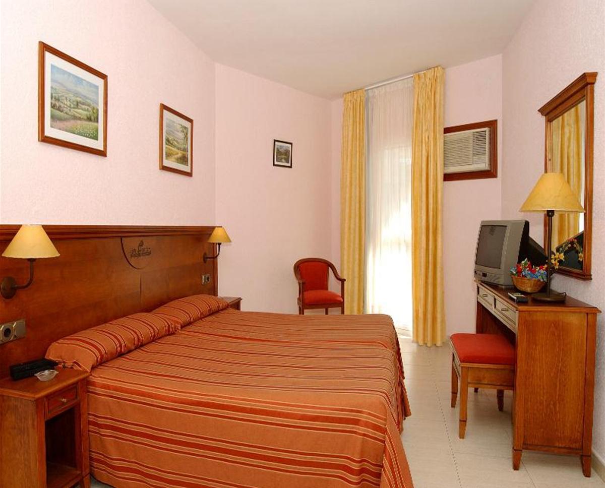 hotel moon dreams fuengirola
