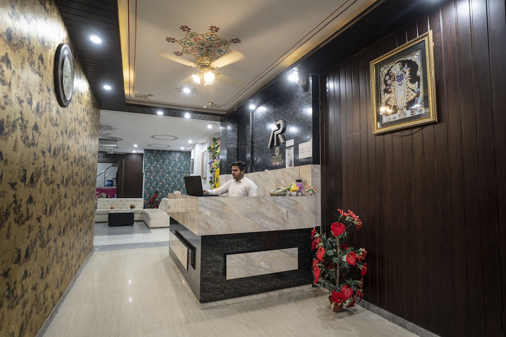 tripli hotels arunoday palace