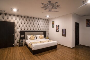 tripli hotels arunoday palace