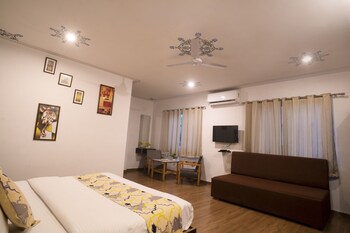 tripli hotels arunoday palace