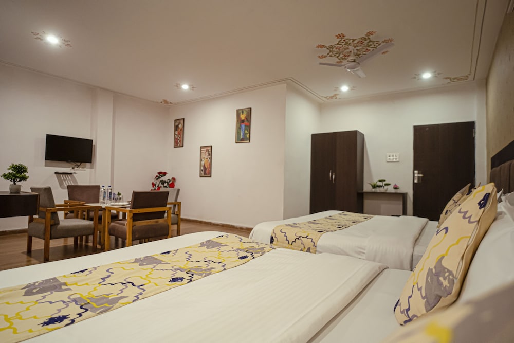 tripli hotels arunoday palace