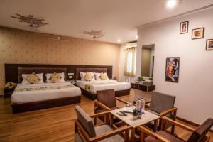 tripli hotels arunoday palace