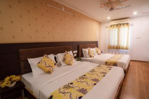 tripli hotels arunoday palace