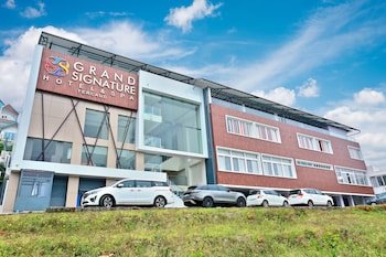 grand signature hotel and spa