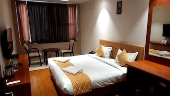 grand signature hotel and spa