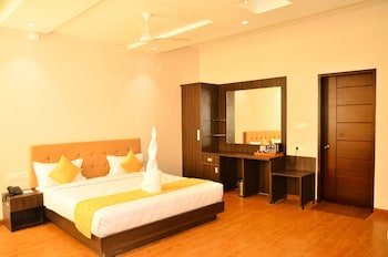 grand signature hotel and spa