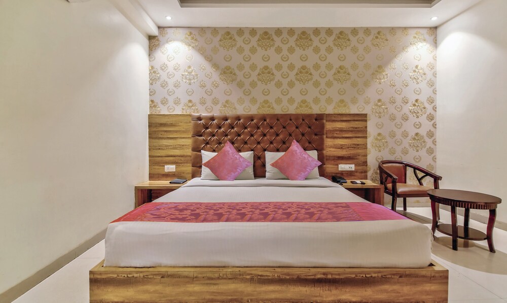 hotel swiss by treebo rooms