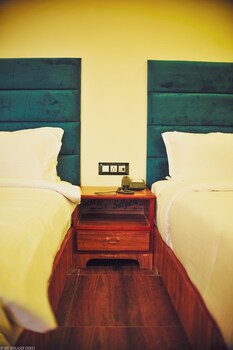 golden kuensel resort and spa