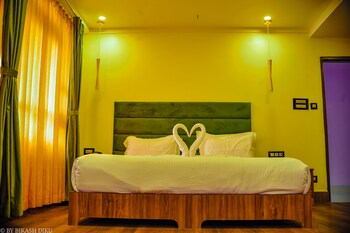 golden kuensel resort and spa