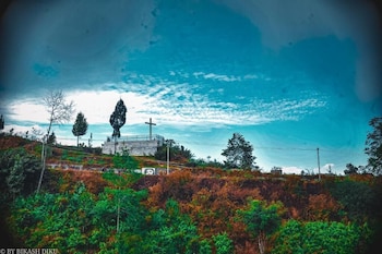 golden kuensel resort and spa