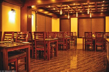 golden kuensel resort and spa