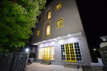 hotel zen rooms alwar