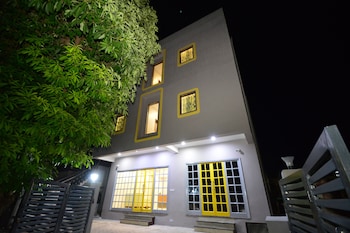 hotel zen rooms alwar