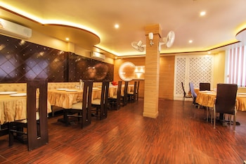 oyo 4998 sara residency