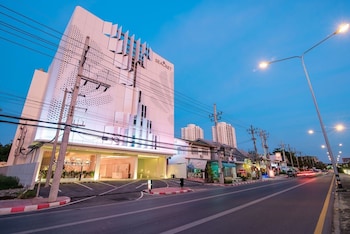 the sea cret hua hin