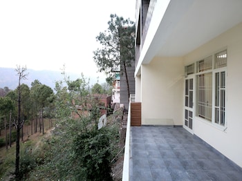 the hill crest kasauli
