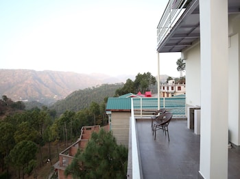 the hill crest kasauli