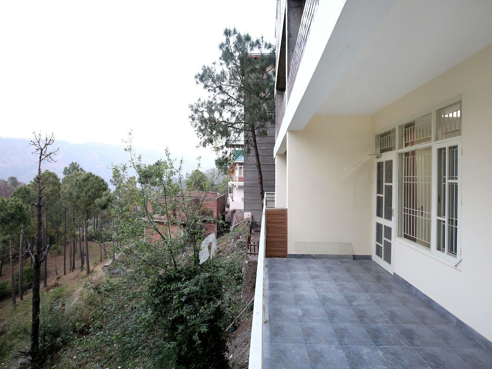 the hill crest kasauli
