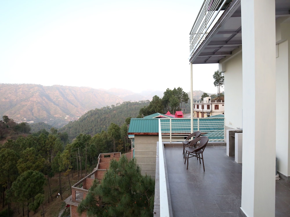 the hill crest kasauli