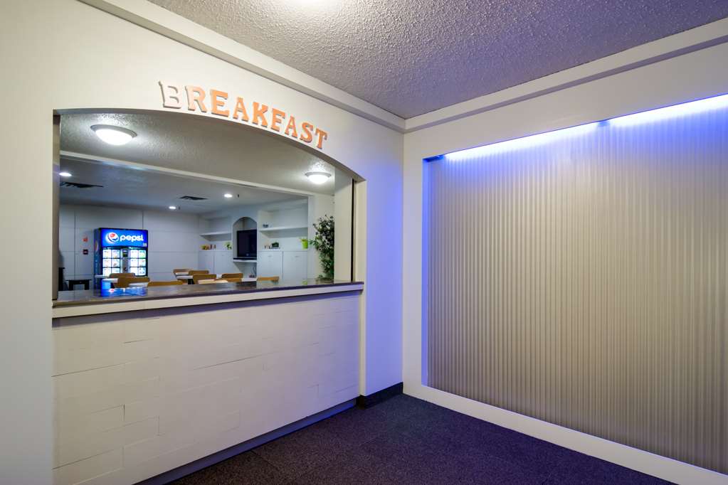 motel 6 kerrobert sk