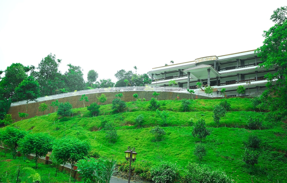 periyarmountainpalace