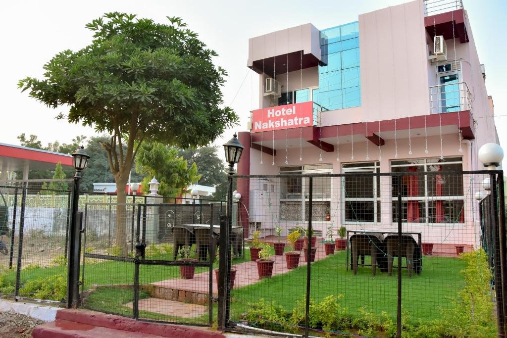 hotel nakshatra