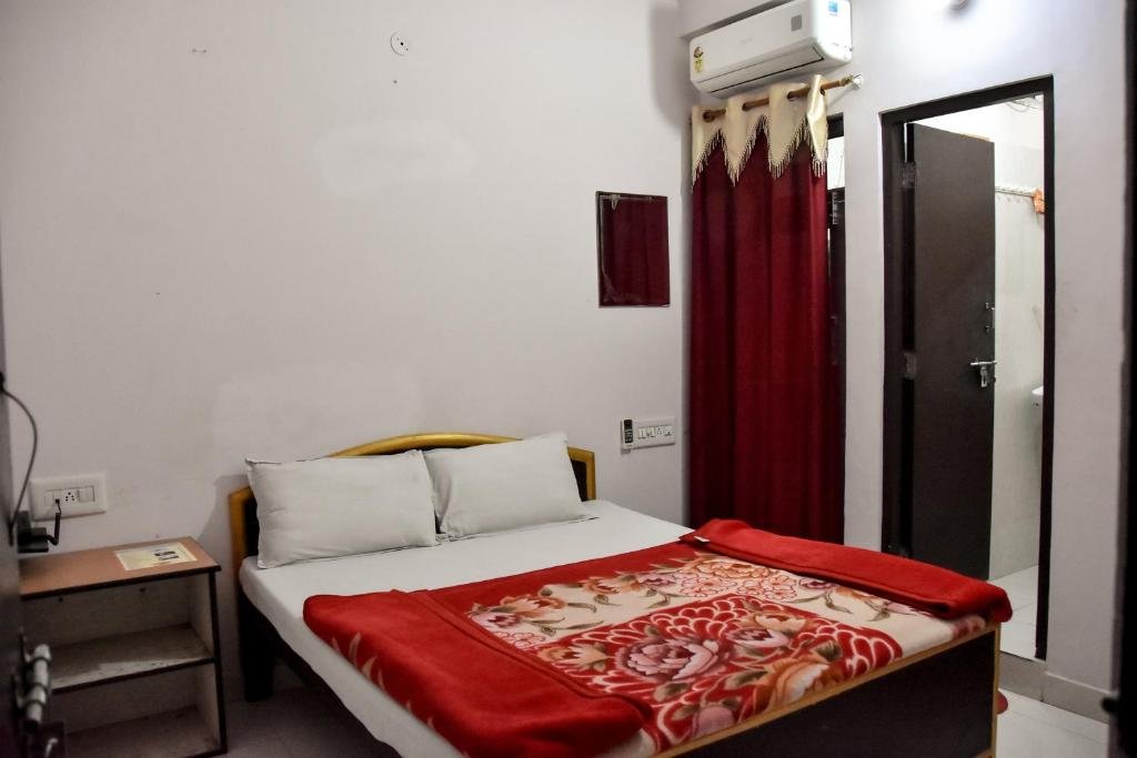 hotel nakshatra