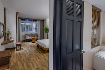 silverland min hotel